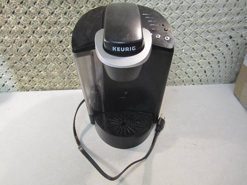 lot 297 image: Keurig Powers On  RM6...