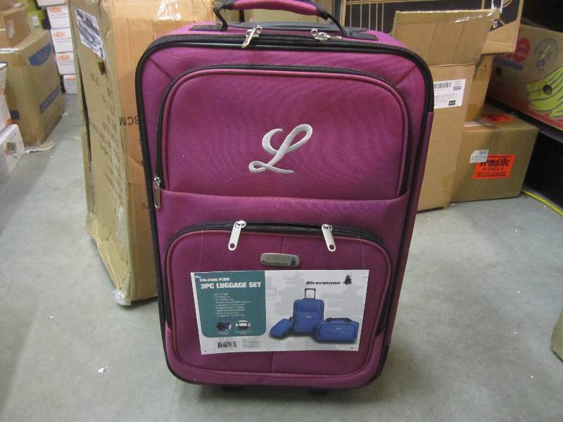lot 313 image: Riverstone 3 Piece Luggage Set Reta...