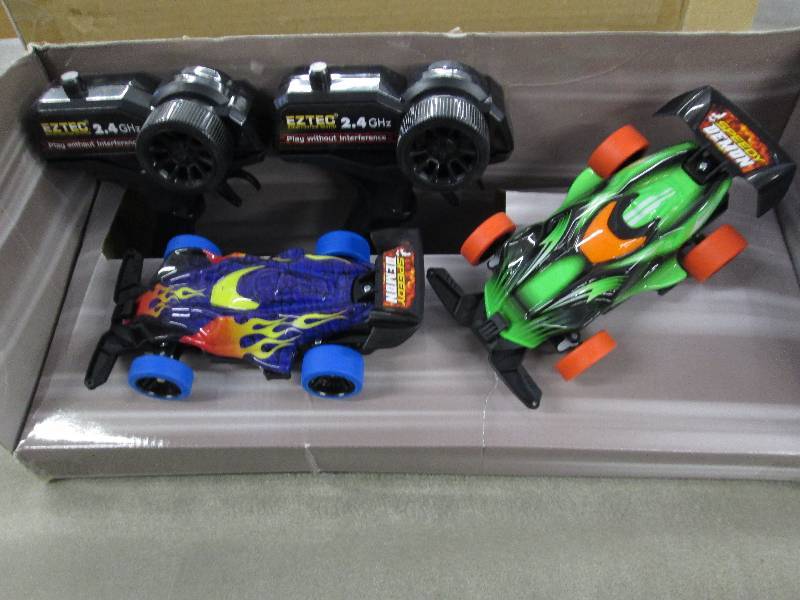 lot 86 image: RC Speedy Racers open box, untested...