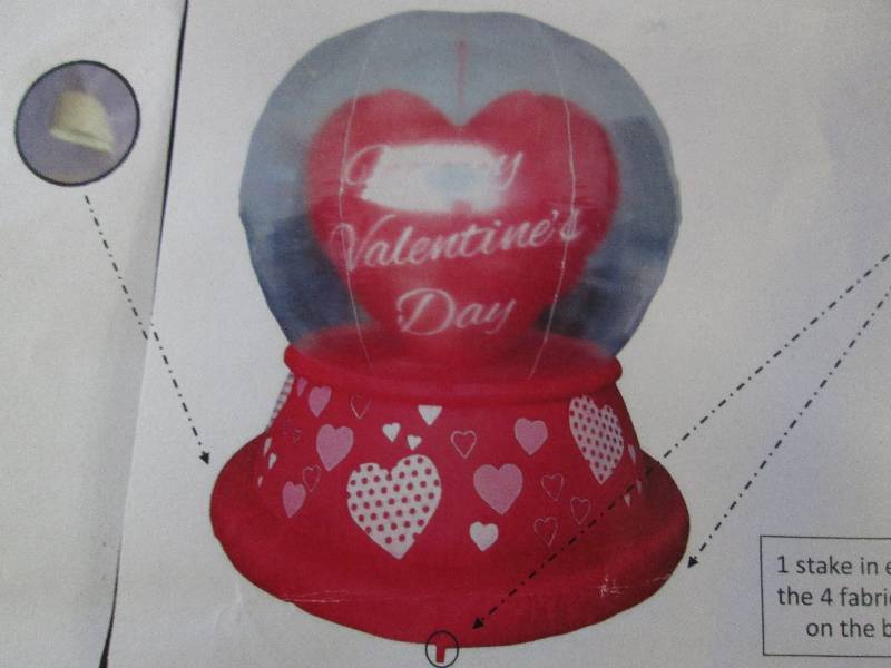 lot 127 image: Rotating Blow-upValentine Heart ope...