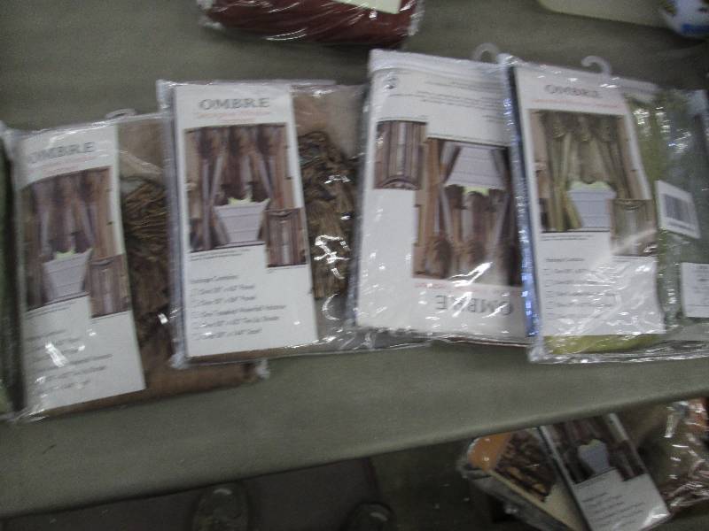 lot 193 image: Lot of 4 Assorted Colored Waterfall...