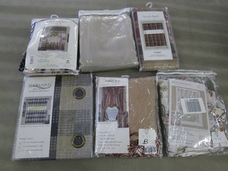 lot 212 image: Lot of 6 Assorted Window Treatments...