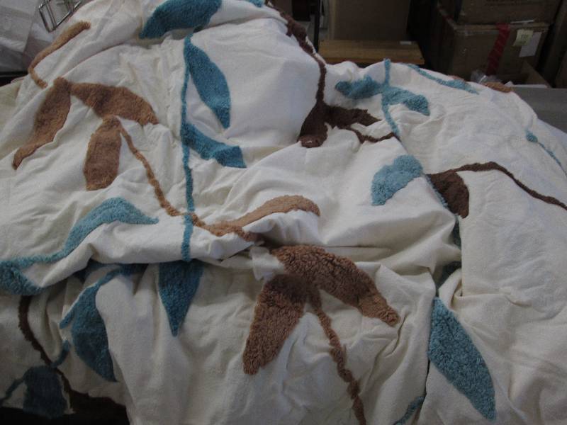 lot 256 image: King Size Bed Spread Retail $114,99...