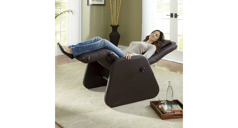lot 230 image: Manual Zero Gravity Chair with Heat...
