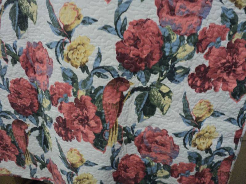 fullqueen bedspread...