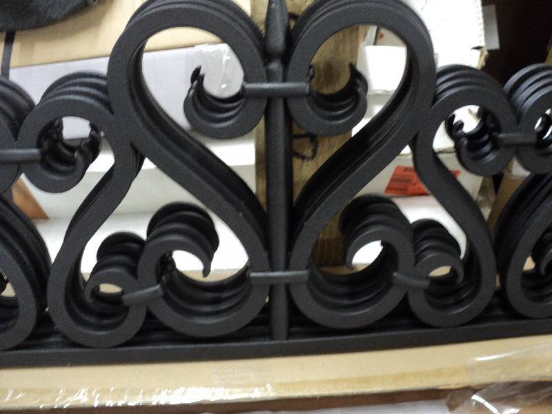 4 piece set of scroll design garden...