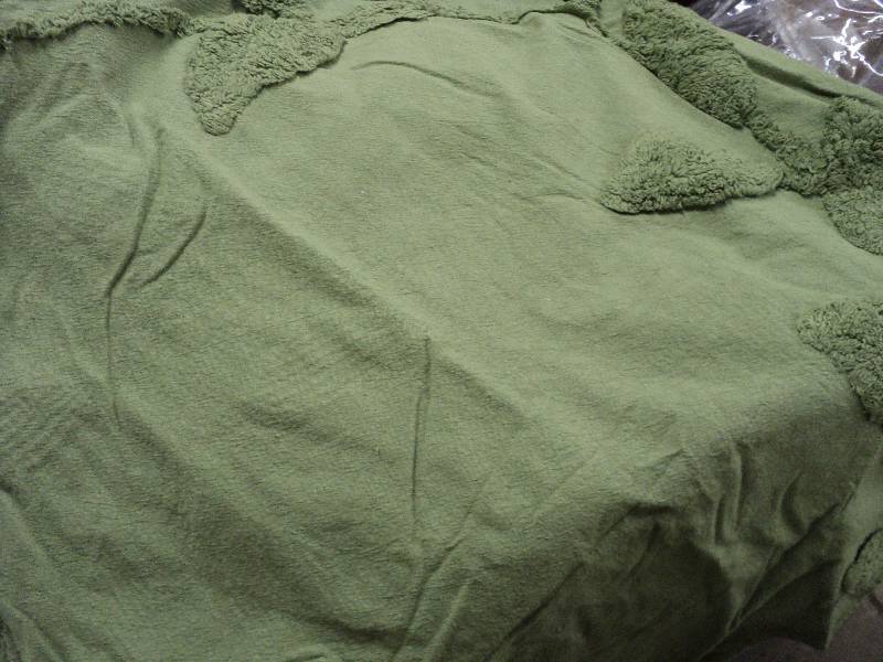 full size green chenille bedspread ...