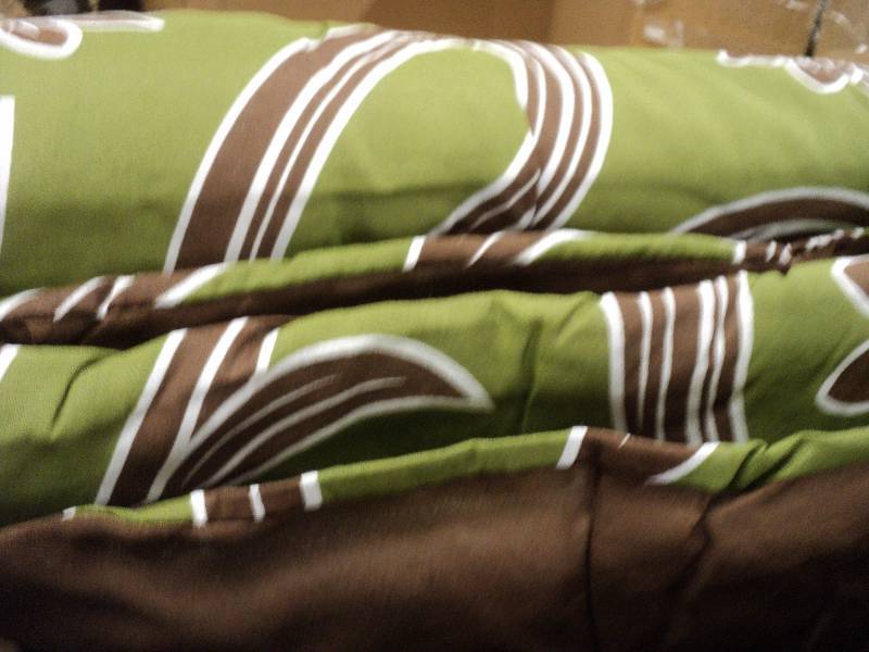 Arietta twin size bed-in-a-bag reve...