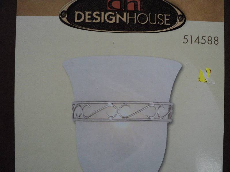 Design House wall mount light...