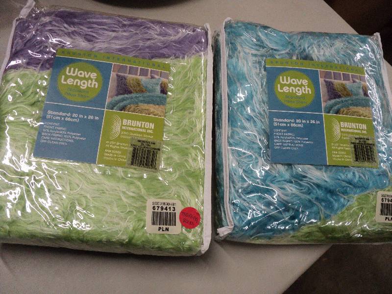 2 wave length standard pillow shams...