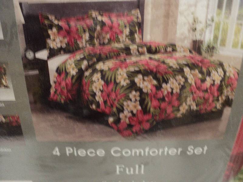 4 piece full size comforter set...
