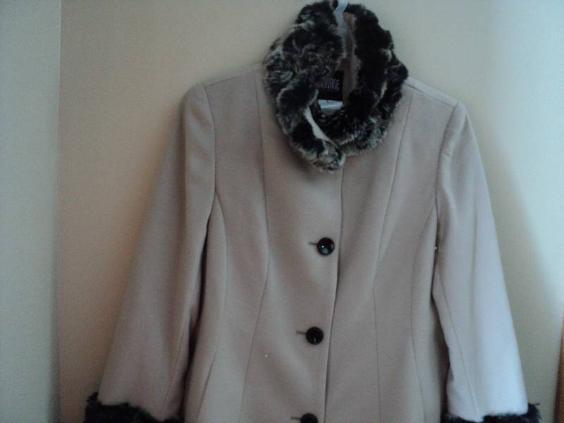 Monroe and Main ladies size L coat ...