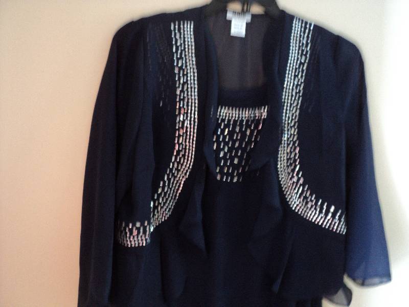 Monroe and Main chiffon dress and j...