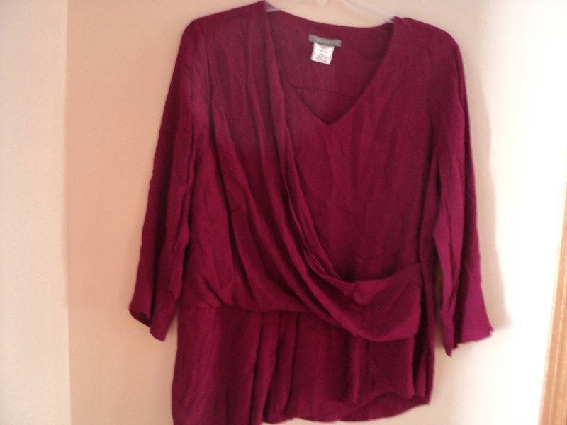 Su and Lola top size XL...