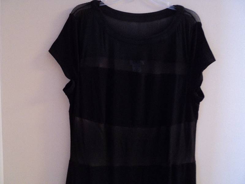 Monroe and Main black dress size XL...