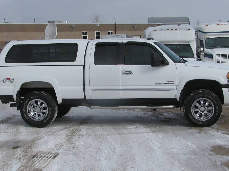 lot 1 image: 2003 GMC 2500HD Duramax Diesel 4x4