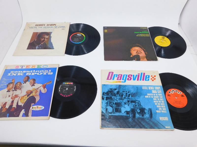 lot 10 image: Lot of 4 Albums
