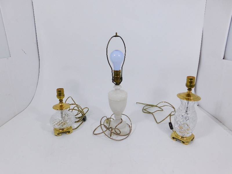 lot 28 image: 3 Lamps