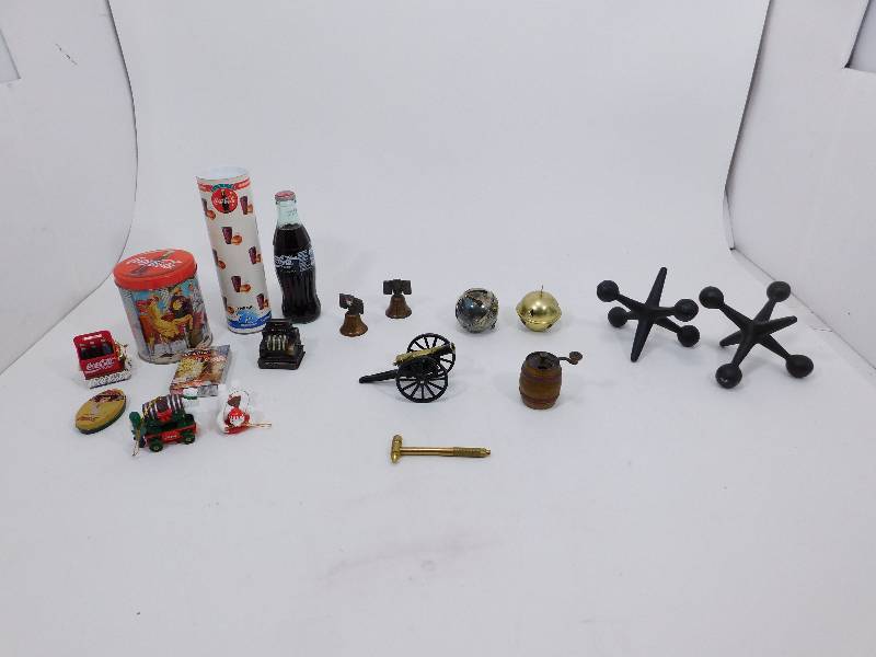lot 30 image: Misc. Items
