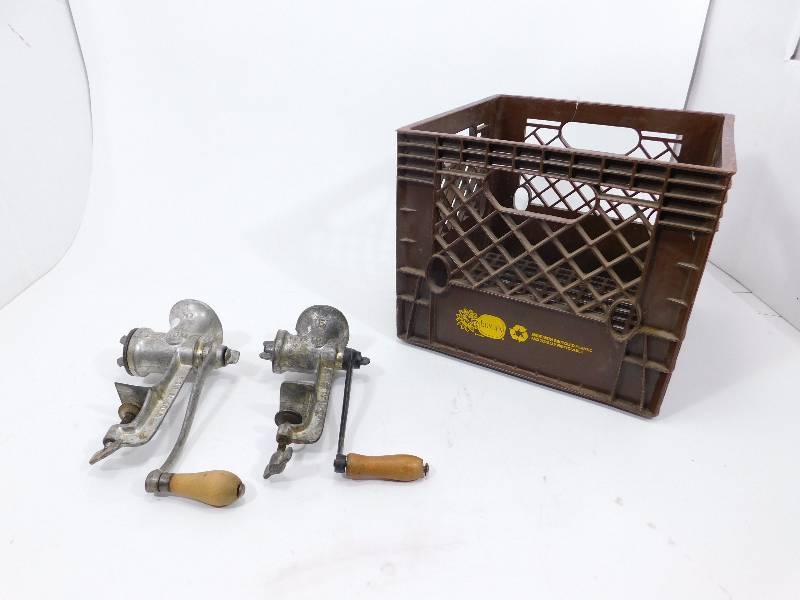 lot 32 image: 2 Vintage Meat Grinders