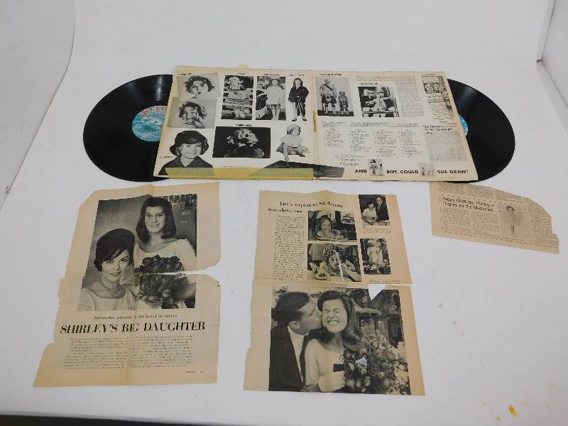 lot 43 image: Shirley Temple Song Book