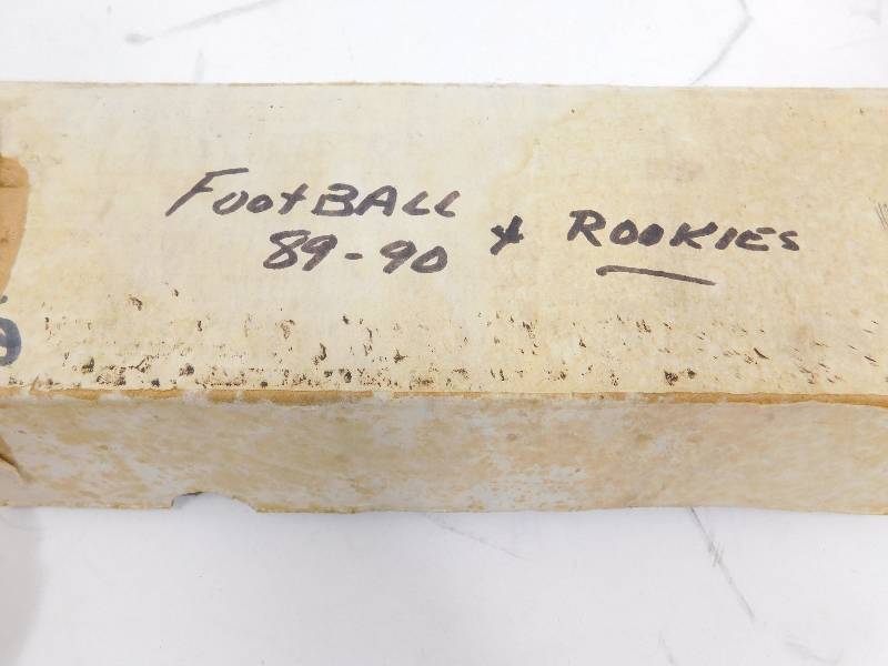 lot 61 image: Football Cards