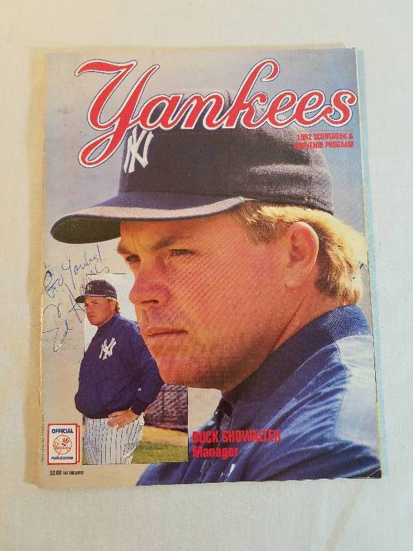 AUTOGRAPHED 1992 YANKEES SCORECARD