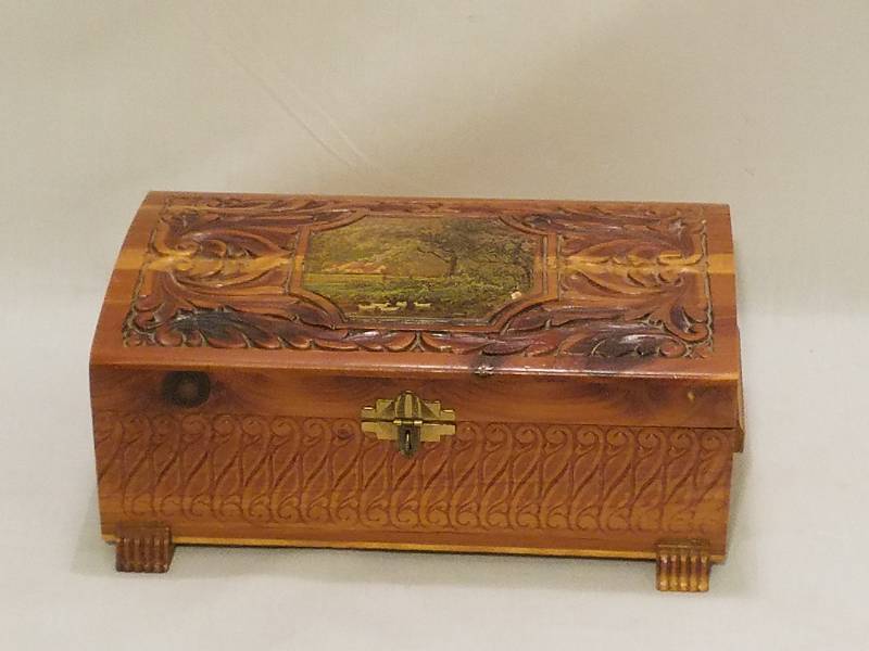 JEWELRY BOX