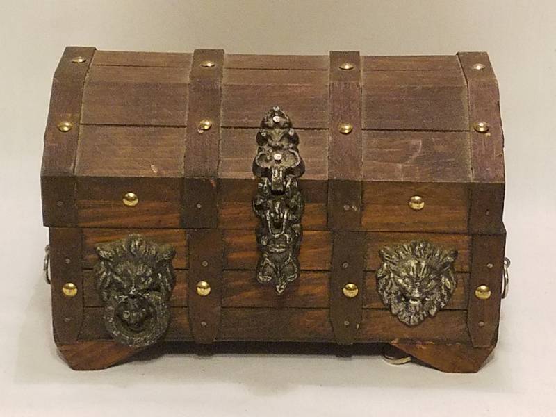 JEWELRY BOX