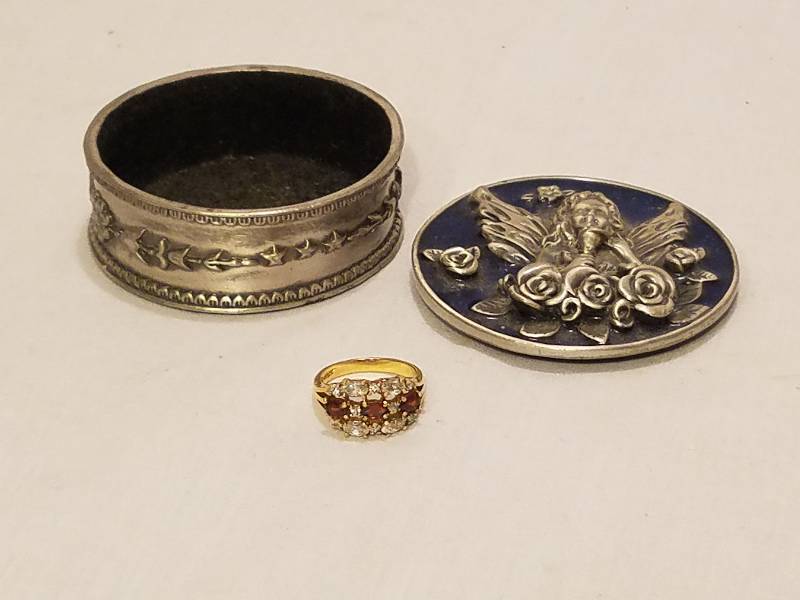 JEWELRY BOX