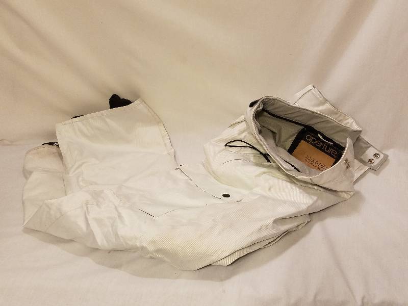 SNOWBOARD PANTS