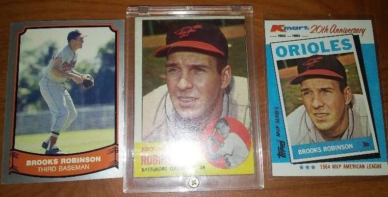 lot 51 image: Brooks Robinson Cards -3.