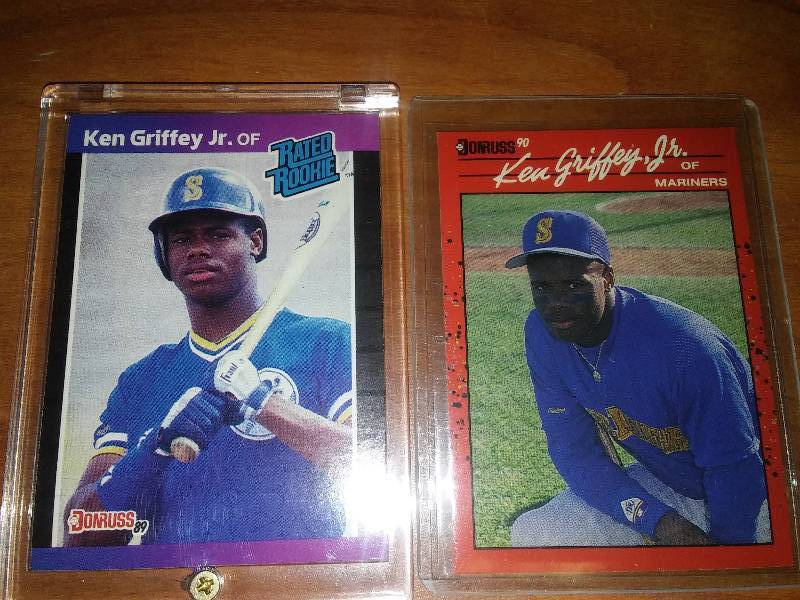 lot 74 image: Donruss Ken Griffey Jr. Rookie Card. 1989