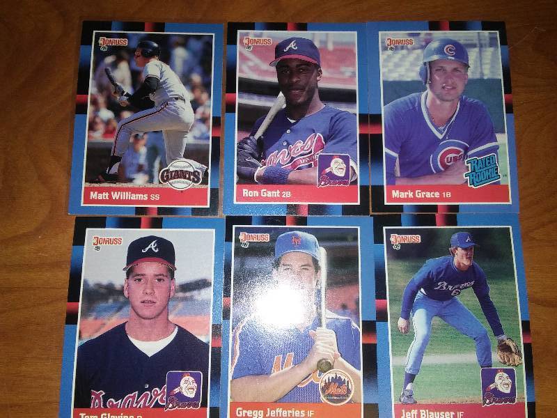 lot 75 image: 1988 Donruss N.L. Rookie cards.