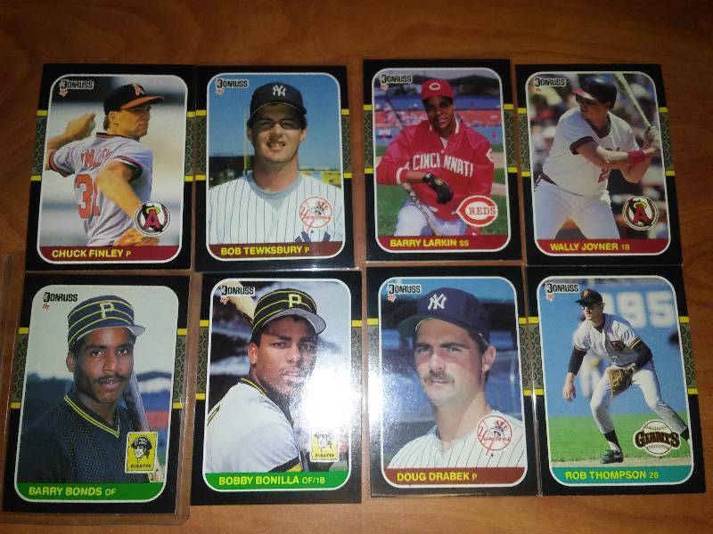 lot 79 image: Donruss 87 Rookie Season Cards,