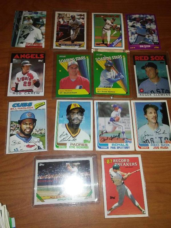 lot 91 image: 14 Great cards, Rod Carew