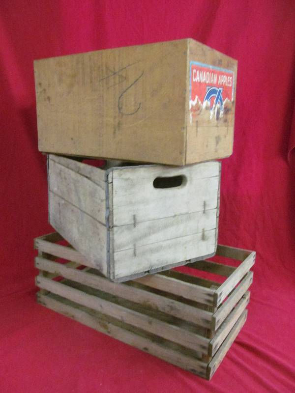 lot 88 image: vintage wood crates