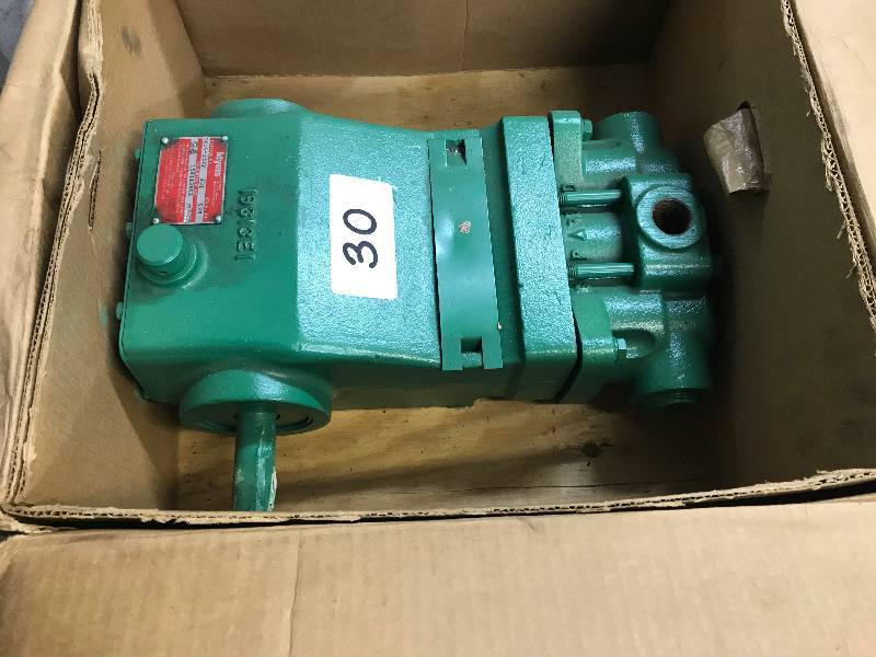 lot 30 image: MYERS PUMP