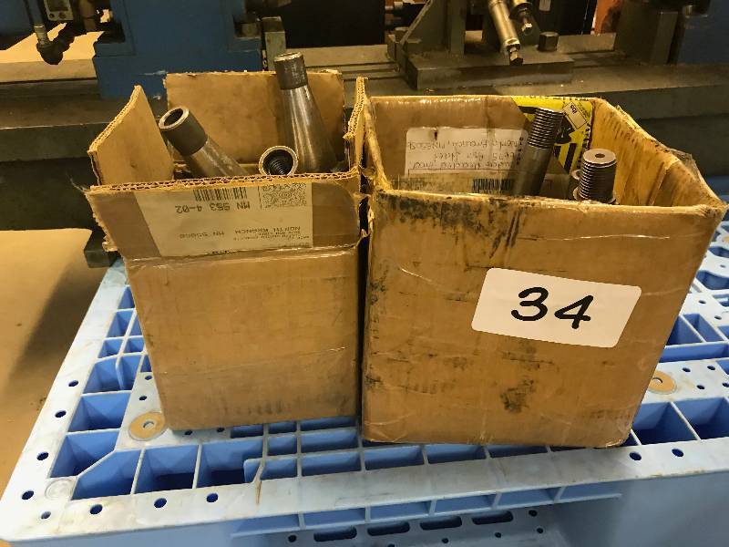 lot 34 image: LOT OF TOOL HOLDERS
