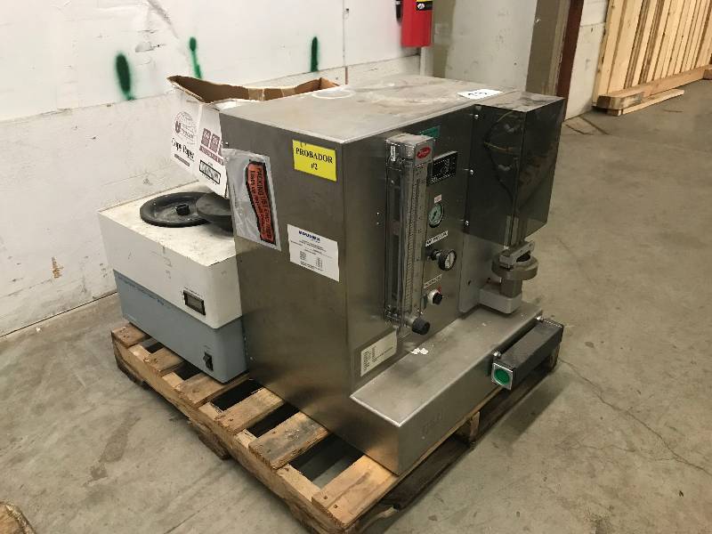 lot 73 image: PALLET OF LABORATORY