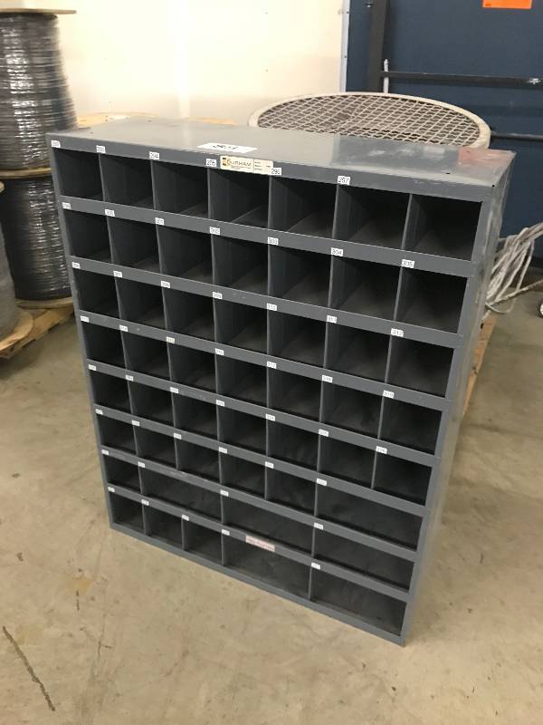 lot 85 image: PARTS  HARDWARE ORGANIZER