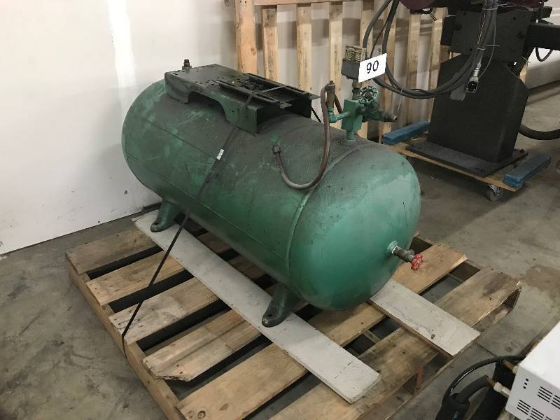 lot 90 image: AIR COMPRESSOR TANK