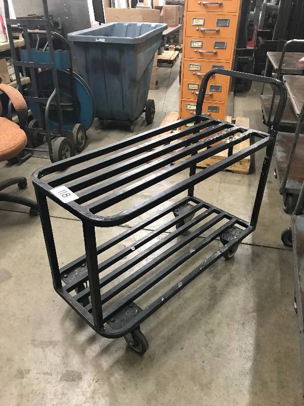 lot 118 image: METAL CART