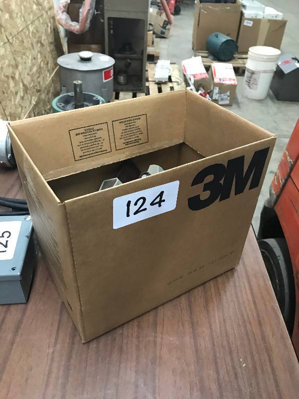 lot 124 image: TAPE GUNS