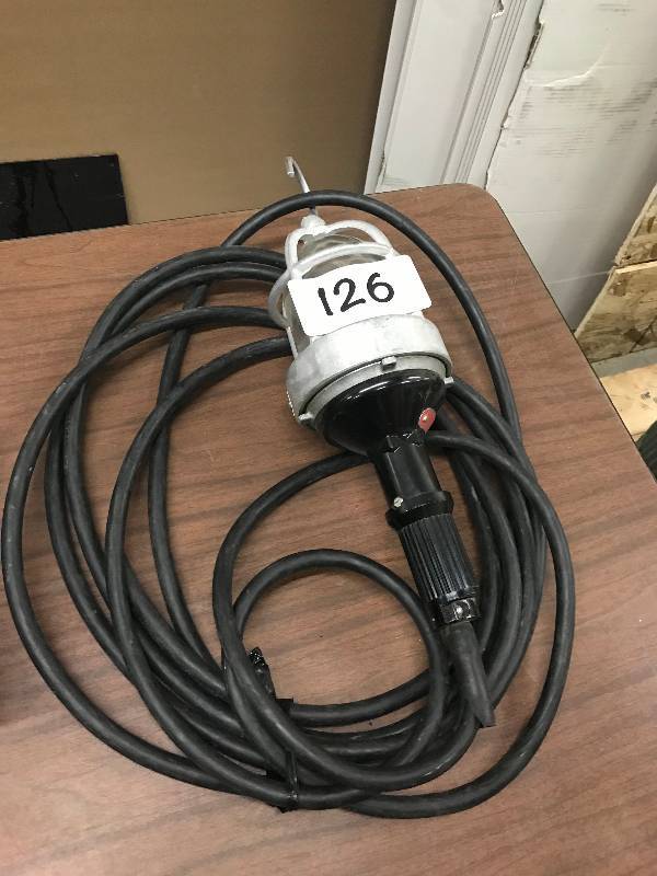 lot 126 image: HAZARDOUS LOCATION TREBLE LIGHT