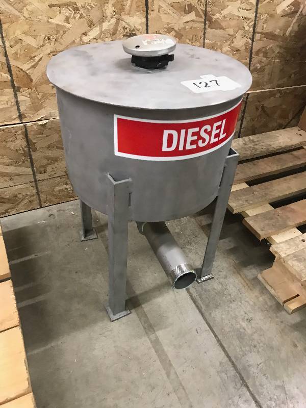 lot 127 image: SMALL DIESEL TANK