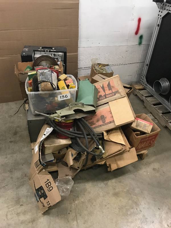 lot 136 image: PALLET LOT OF MISC.