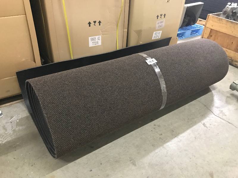 lot 144 image: LARGE ROLL OF COMMERCIAL CARPET