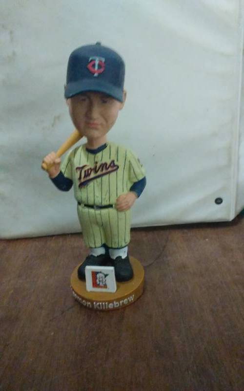 lot 36 image: Mn Twins #3 Harmon Killebrew Collectible Bobble Head
