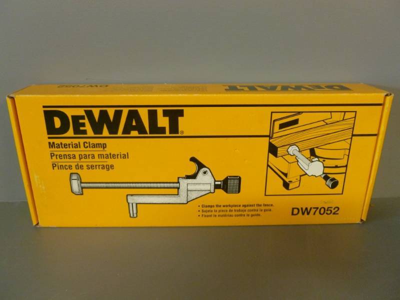 DeWalt Material Clamp